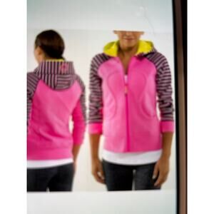 Lululemon Athletica Women’s Festive Jacket size 8